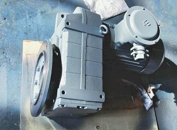 FAF87减速机,1.5KW减速机,30比减速机.jpg