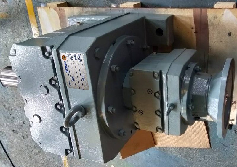 R57R37系列减速机型号.jpg