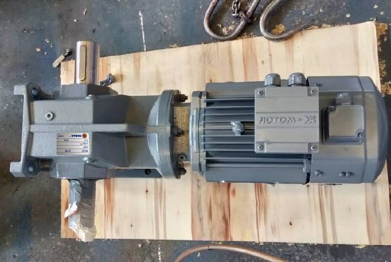 K系列减速机带0.25KW电机.jpg K系列减速机带0.25KW电机.jpg