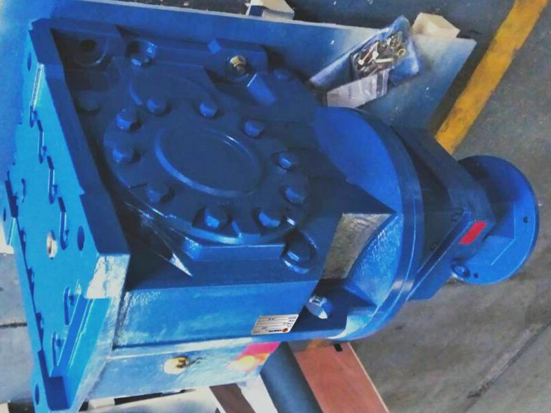  K157RF97DRE90M4_K157RF97DRS112M4_K157RF97DV100M4_K157RF97AQA80M4系列减速机型号.jpg