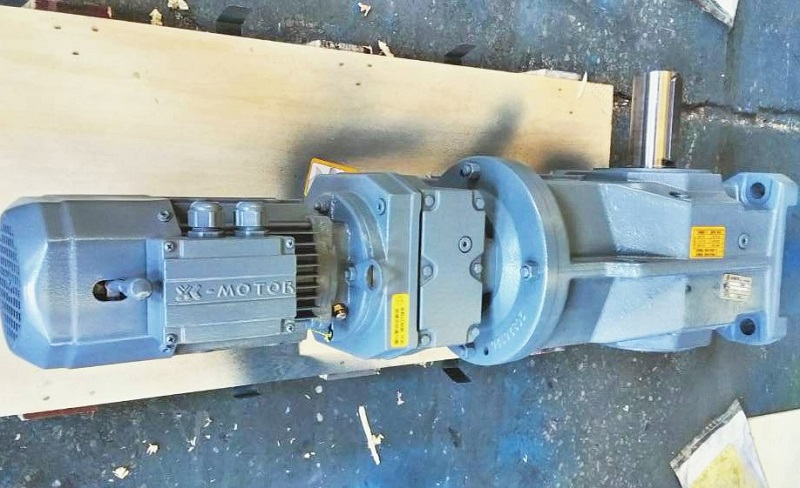 K67RF37DRE80M4,K67RF37DRS71M4,K67RF37DT90M4,K67RF37Y0.25KW系列减速机型号.jpg